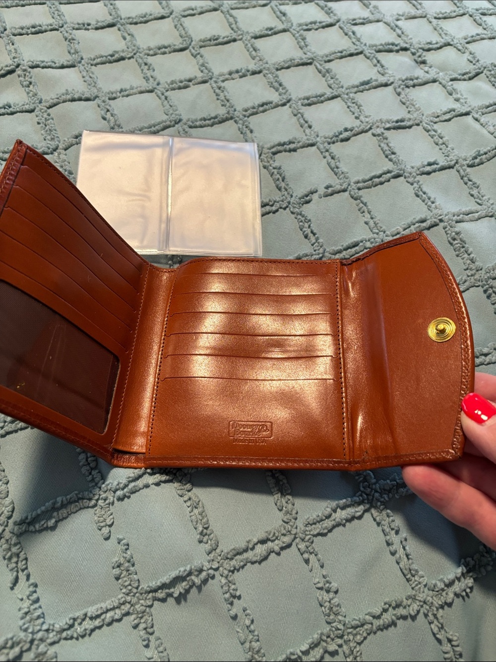 Pebbled Leather Bifold Wallet in Cream and Brown Vintage Dooney & Bourke - Picture 2 of 7
